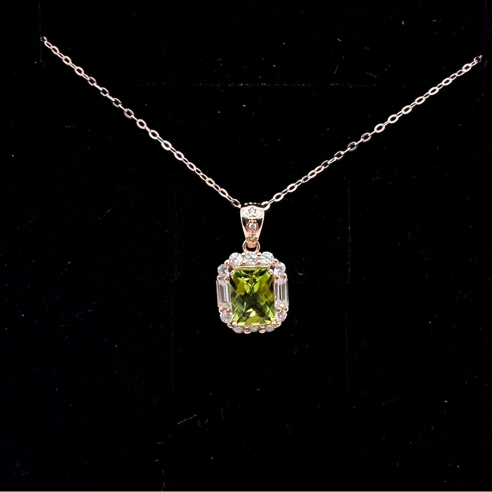 Stunning natural peridot pendant 18k rose gold over sterling silver